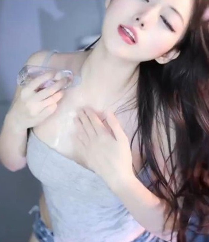 CC丨小吴同学 定制 [2V/246MB]